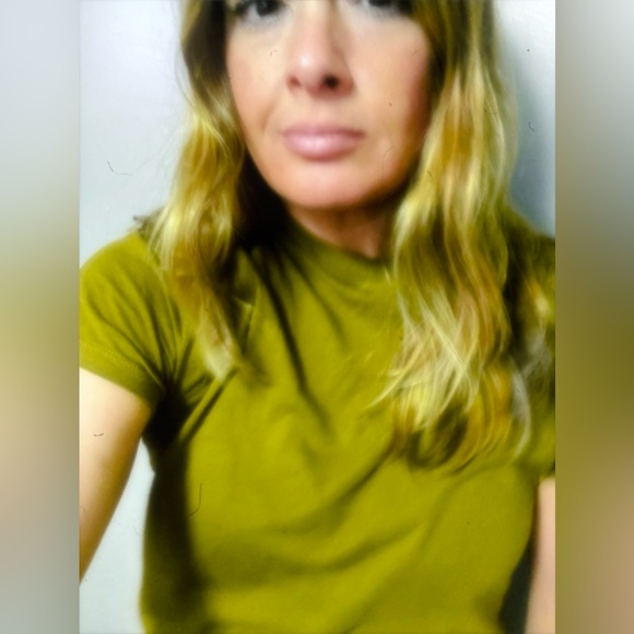 50% off closet while Live☀️✨go shop! Like it to run it!! ❤️ - Picture 6 of 16